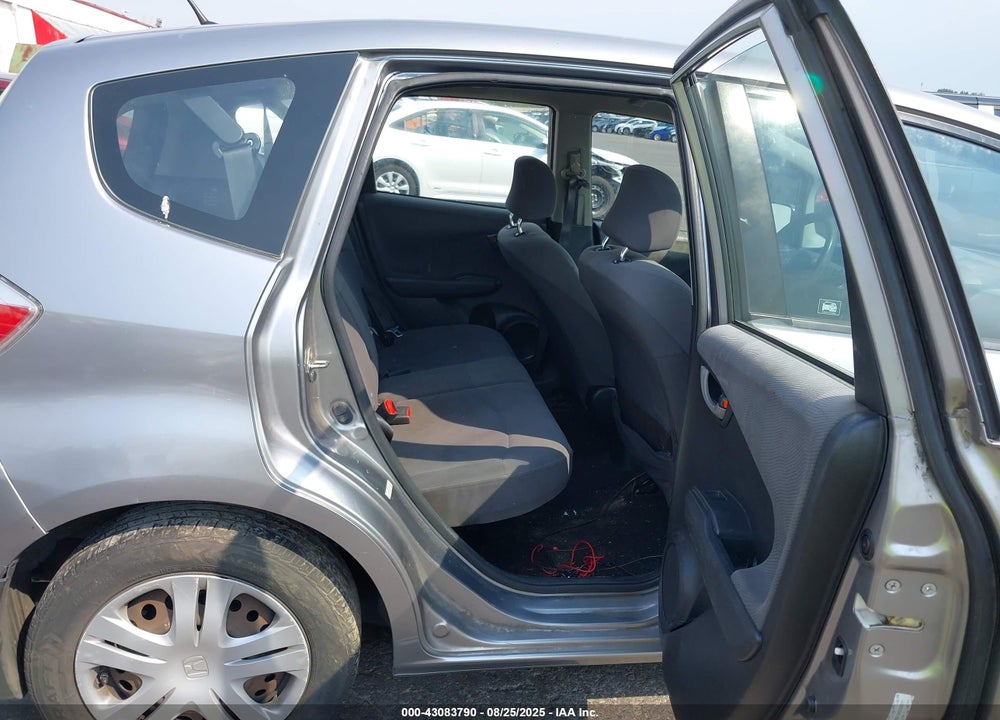 2009 HONDA FIT VIN: JHMGE88219S008371