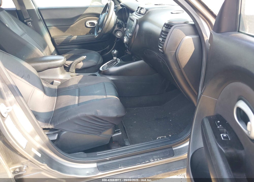 2019 KIA SOUL + VIN: KNDJP3A59K7635868