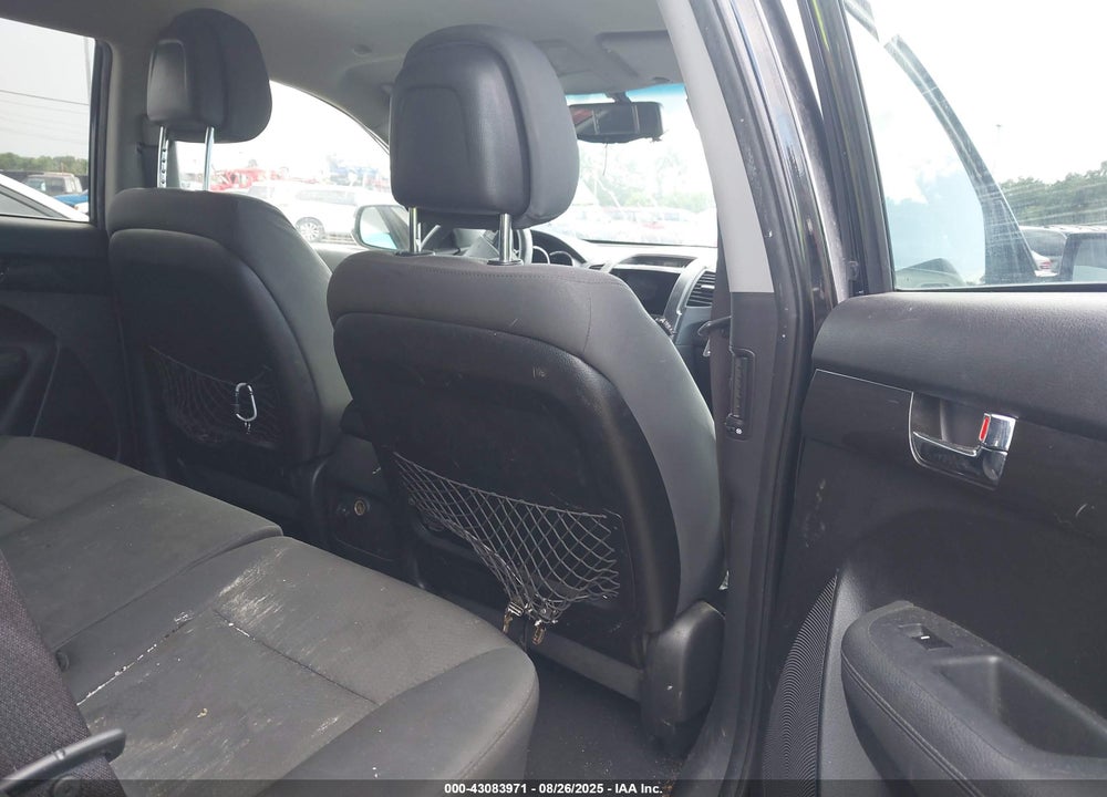 2012 KIA SORENTO VIN: 5XYKTCA65CG264754