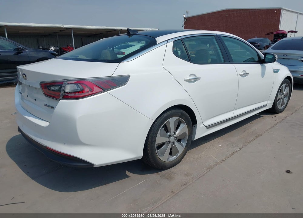 2015 KIA OPTIMA HYBRID VIN: KNAGN4AD7F5084657