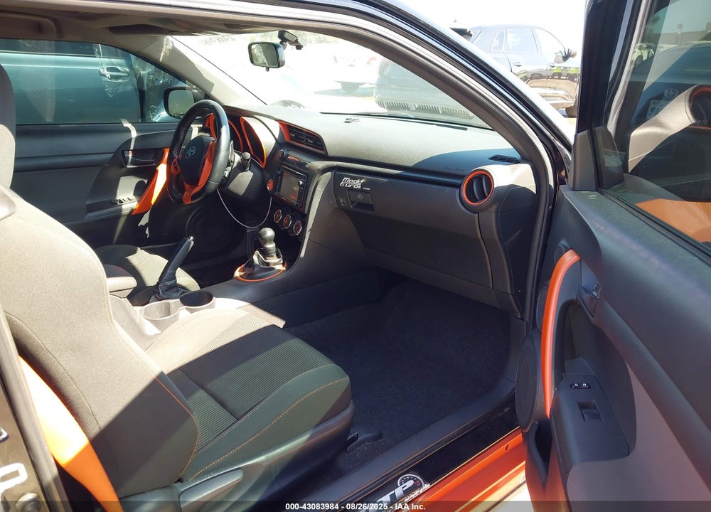 2015 SCION TC VIN: JTKJF5C78FJ008786
