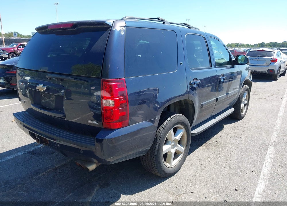 2008 CHEVROLET TAHOE LT VIN: 1GNFK13028J202535