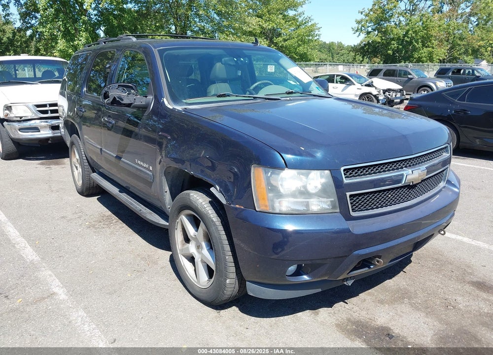 2008 CHEVROLET TAHOE LT VIN: 1GNFK13028J202535