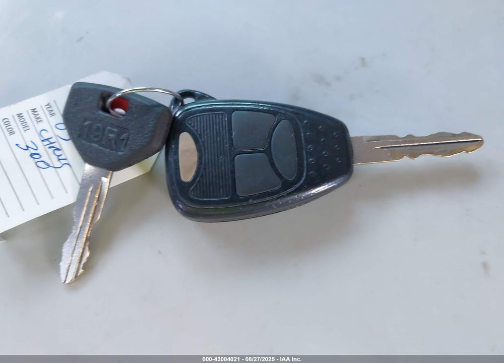 2005 CHRYSLER 300C VIN: 2C3JA63H35H501848