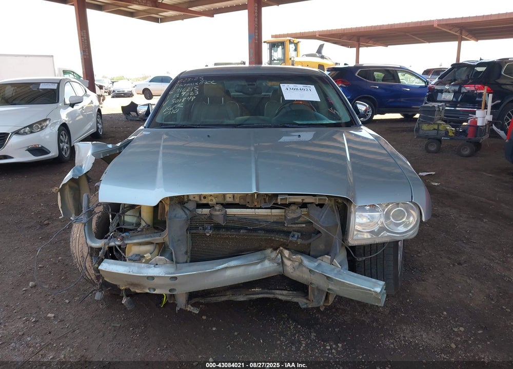 2005 CHRYSLER 300C VIN: 2C3JA63H35H501848
