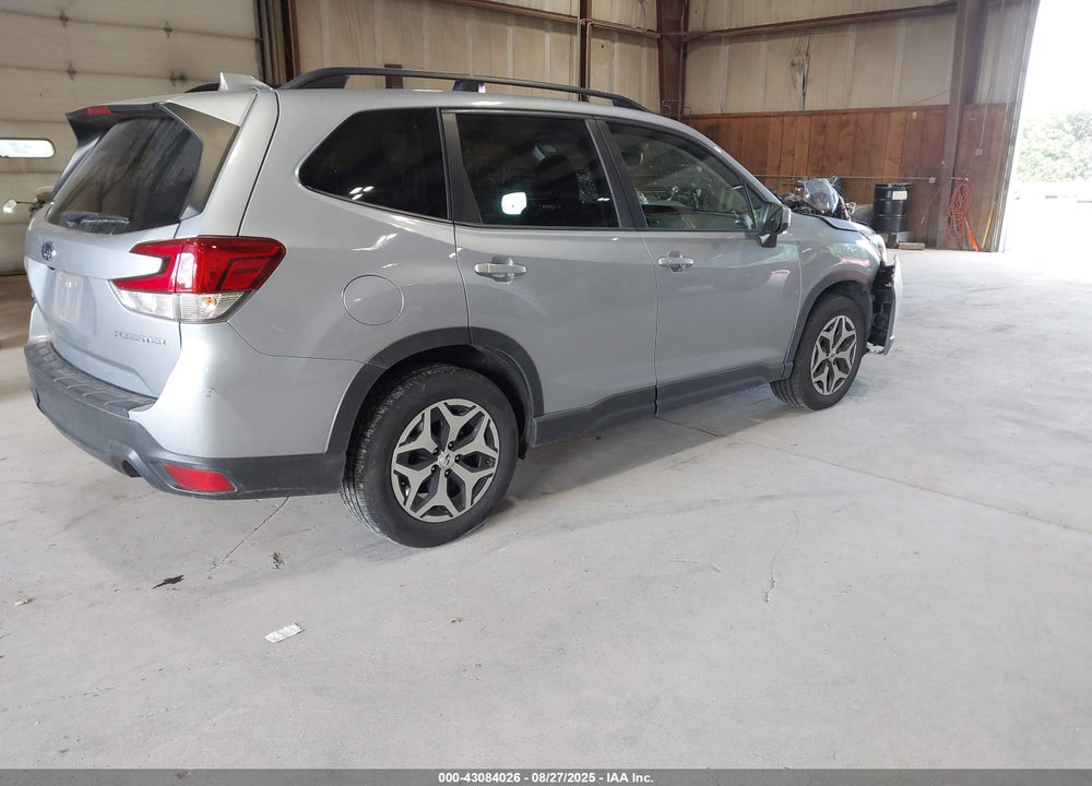 2020 SUBARU FORESTER PREMIUM VIN: JF2SKAJC8LH595690