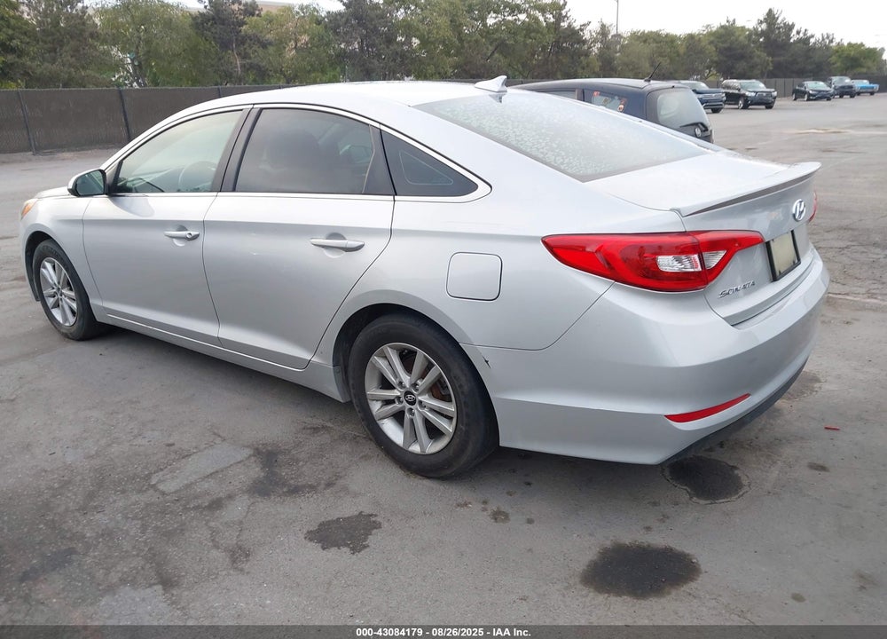2015 HYUNDAI SONATA VIN: 5NPE24AF4FH169508