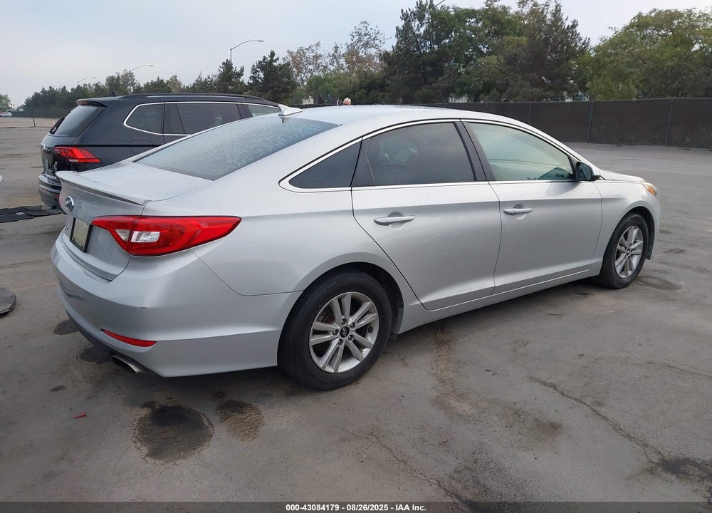 2015 HYUNDAI SONATA VIN: 5NPE24AF4FH169508