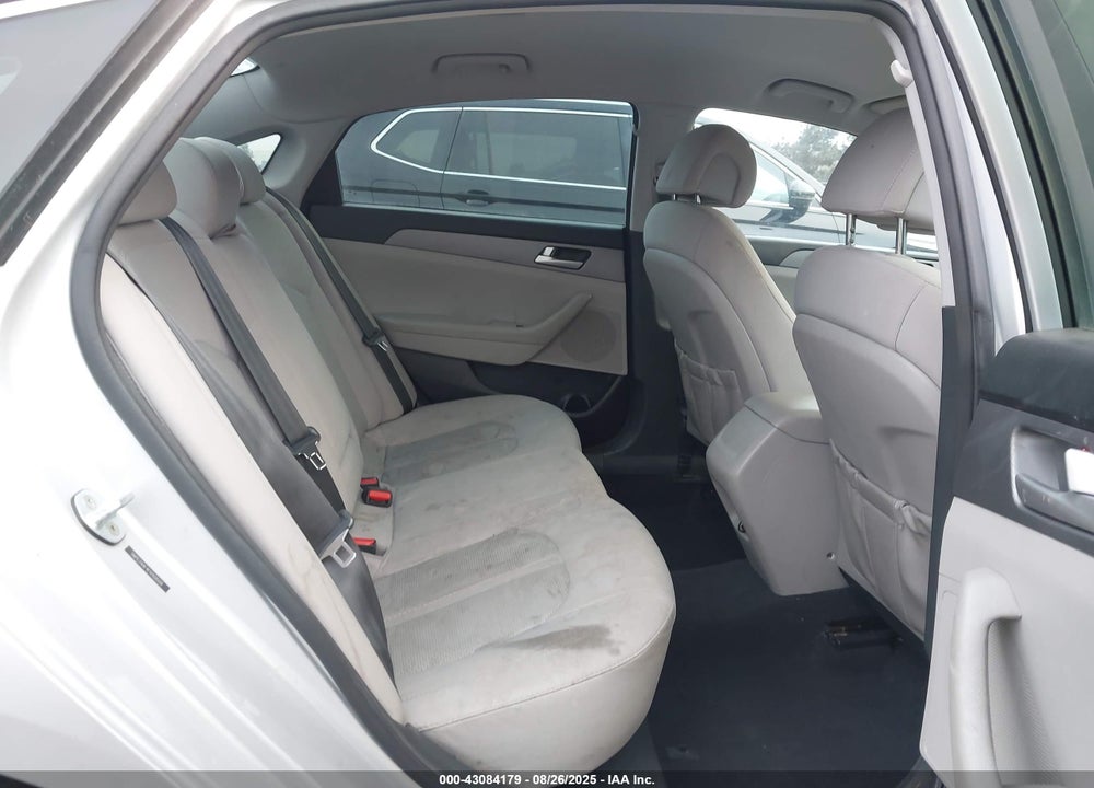 2015 HYUNDAI SONATA VIN: 5NPE24AF4FH169508