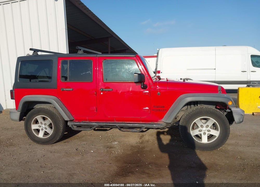 2016 JEEP WRANGLER UNLIMITED VIN: 1C4BJWDG0GL318886