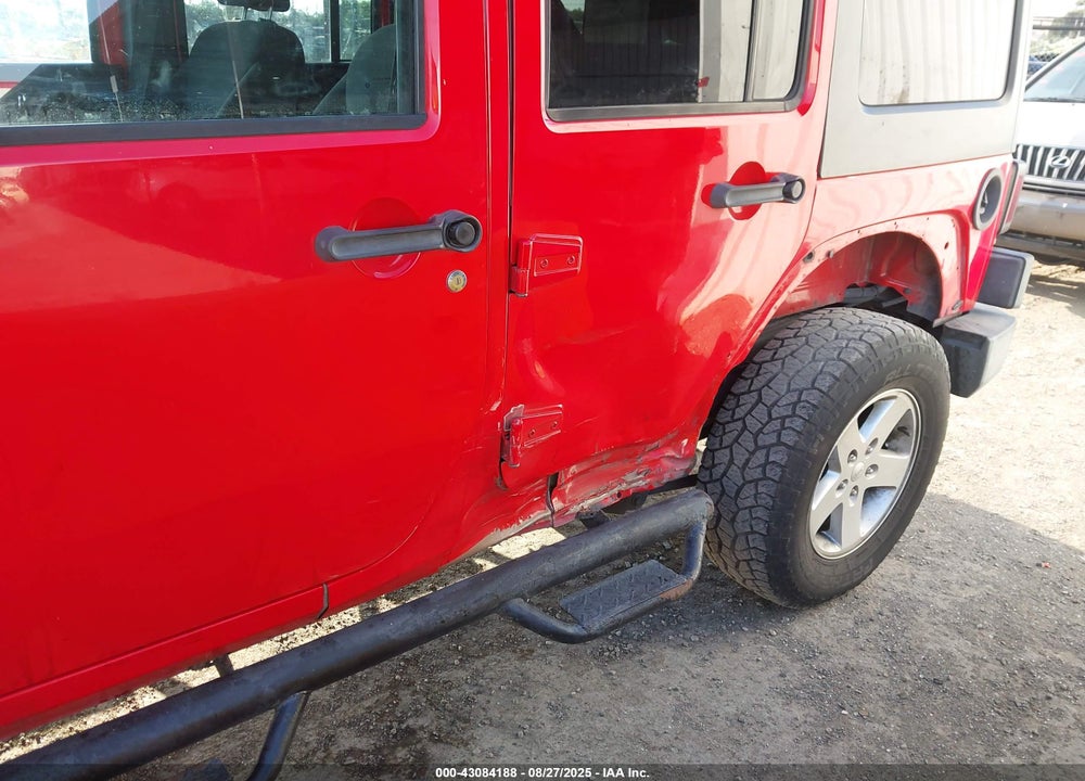 2016 JEEP WRANGLER UNLIMITED VIN: 1C4BJWDG0GL318886