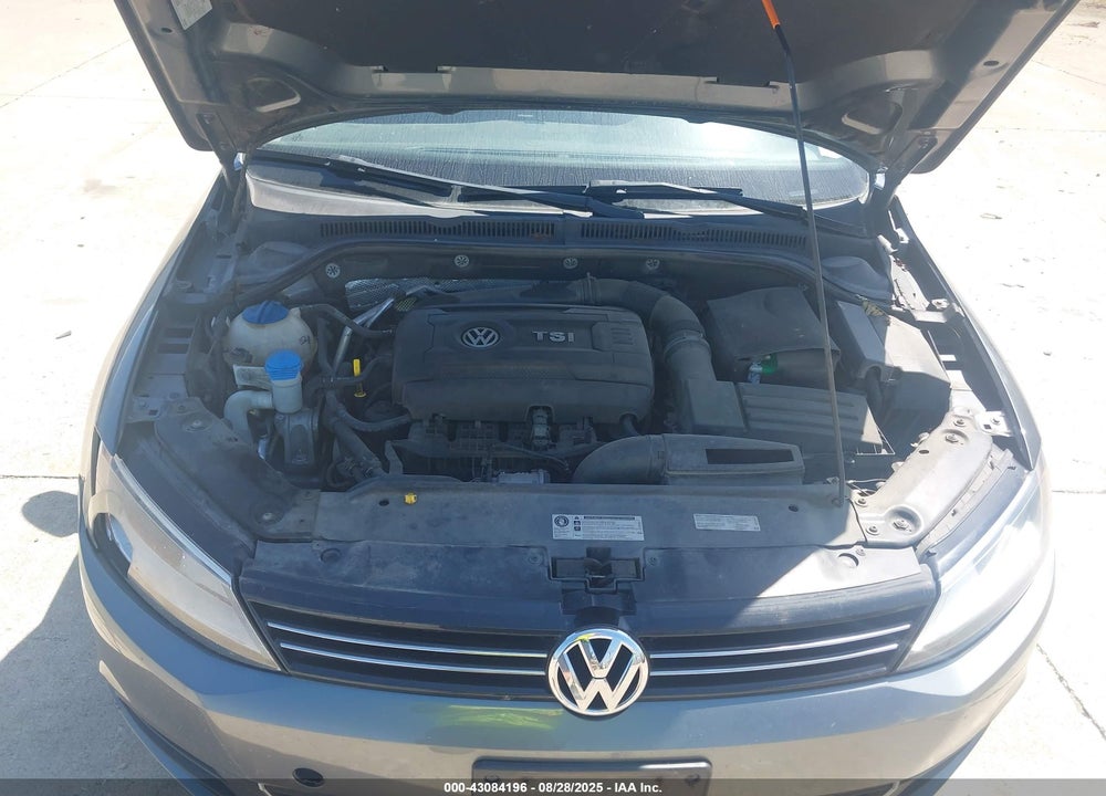 2014 VOLKSWAGEN JETTA VIN: 3VWD07AJ2EM285738