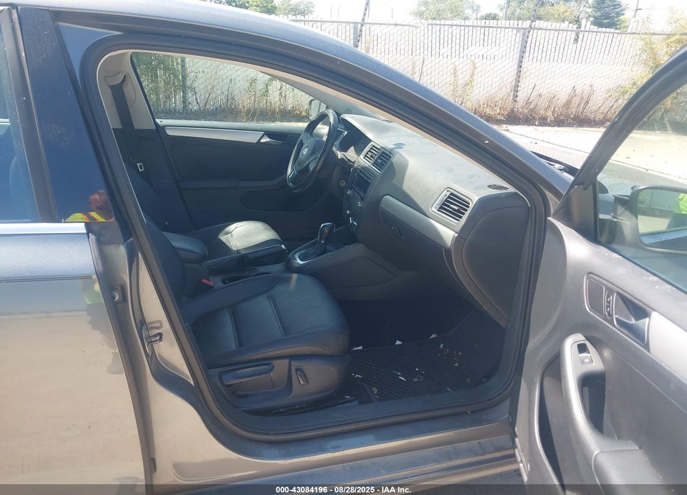 2014 VOLKSWAGEN JETTA VIN: 3VWD07AJ2EM285738