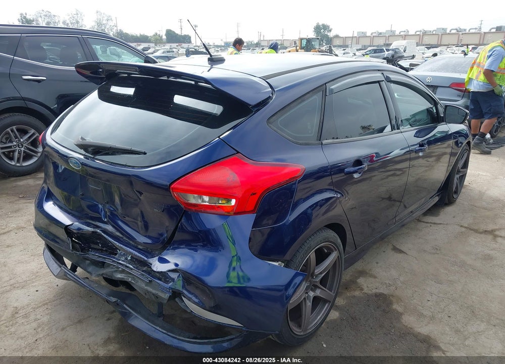 2016 FORD FOCUS VIN: 1FADP3L90GL356472