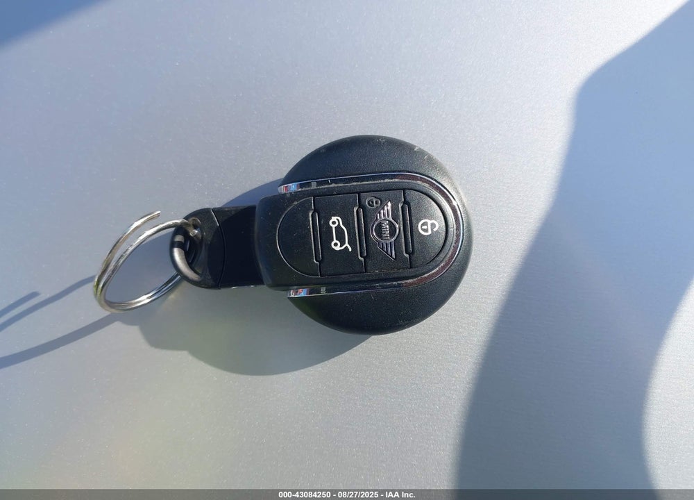 2020 MINI COUNTRYMAN VIN: WMZYX1C0XL3L75588