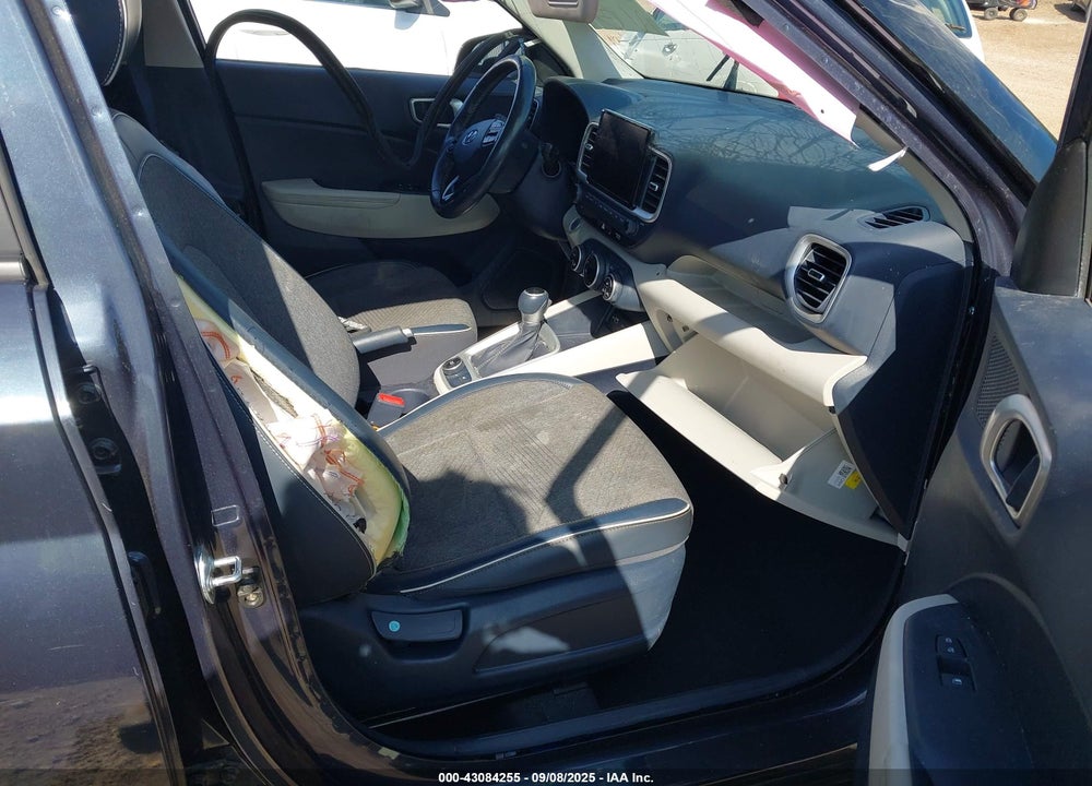 2022 HYUNDAI VENUE VIN: KMHRC8A37NU182443