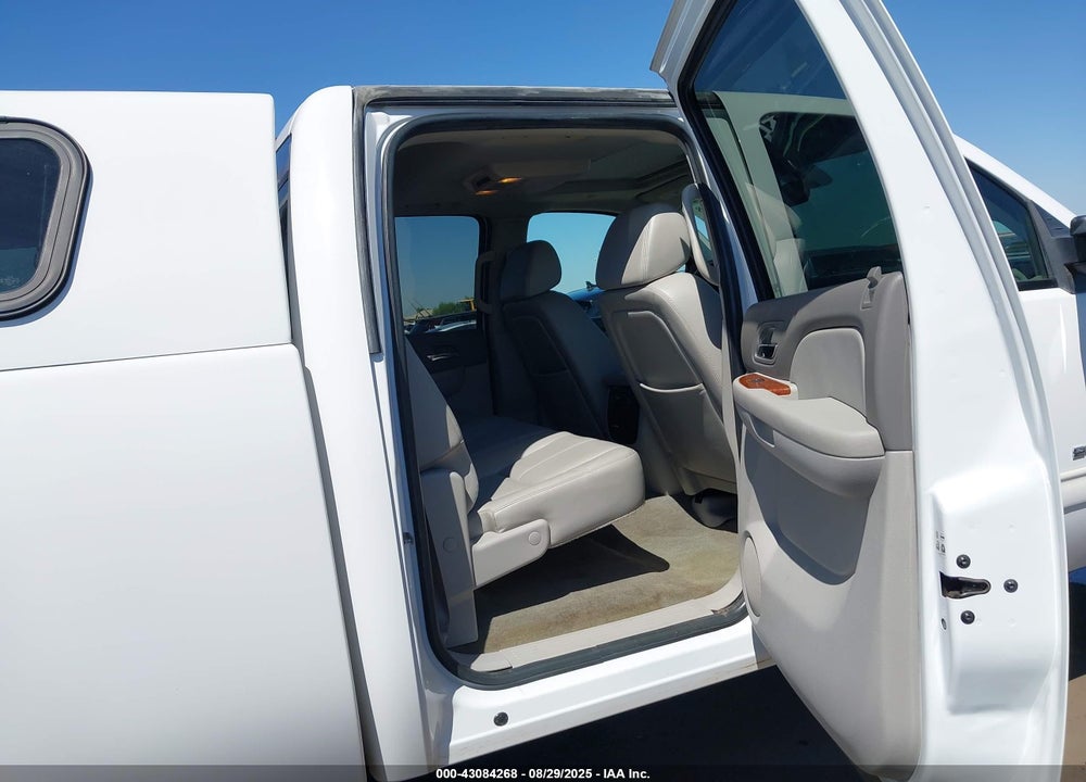 2008 GMC SIERRA 2500HD SLT VIN: 1GTHK23608F135836