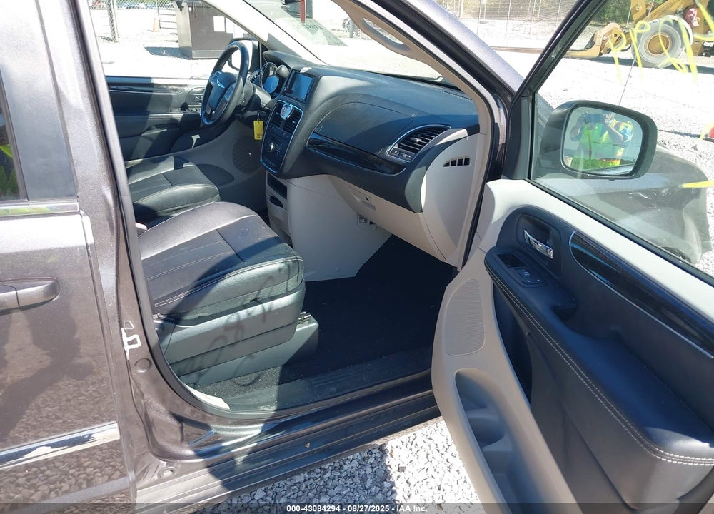 2016 CHRYSLER TOWN & COUNTRY TOURING VIN: 2C4RC1BG3GR246636
