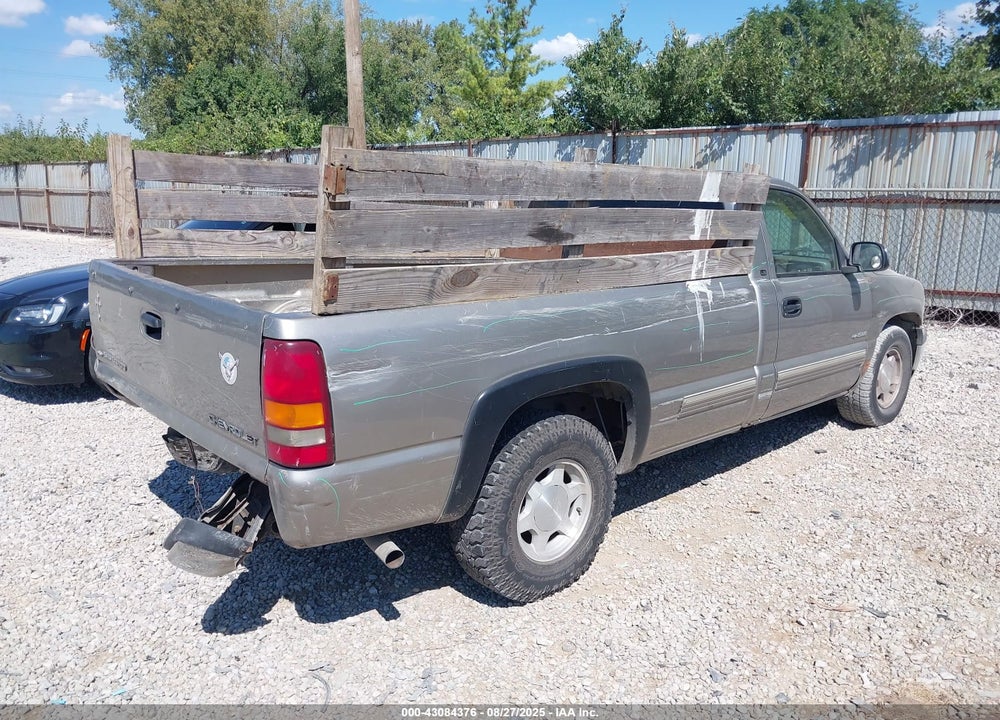 1999 CHEVROLET SILVERADO 1500 LS VIN: 1GCEC14T4XE255206