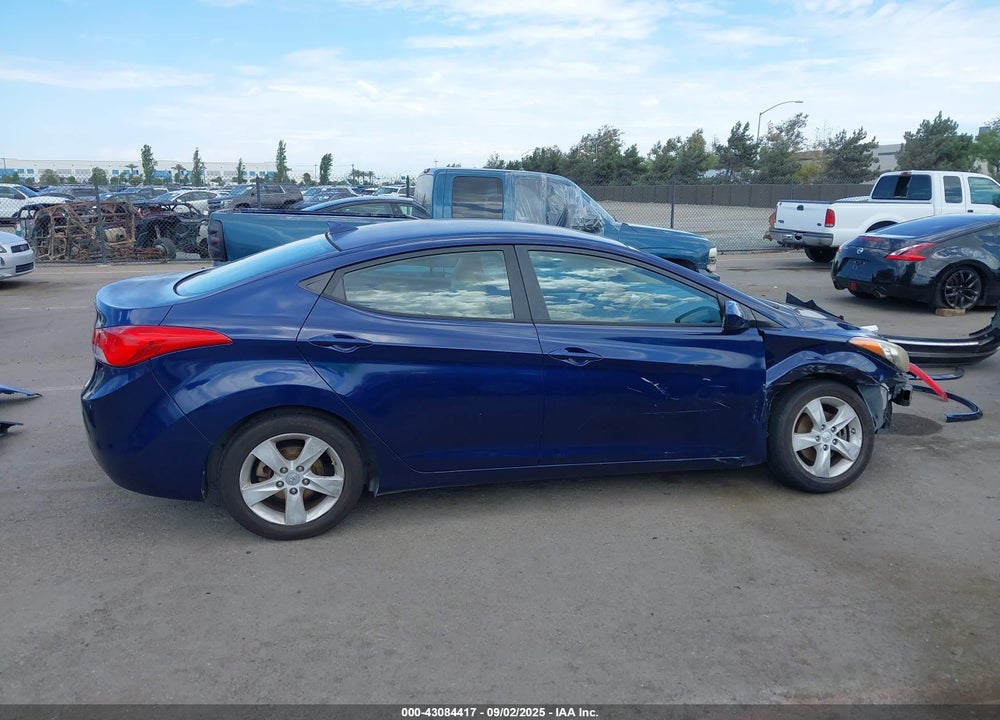 2013 HYUNDAI ELANTRA GLS VIN: KMHDH4AE2DU709907