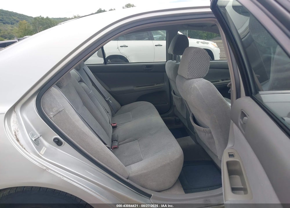 2004 TOYOTA CAMRY LE VIN: 4T1BE32K04U299087