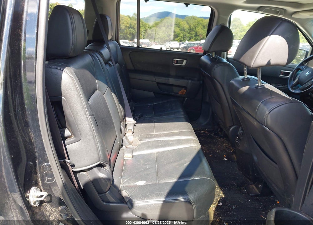 2014 HONDA PILOT VIN: 5FNYF3H99EB015045