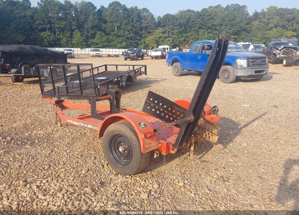 2015 DITCH WITCH TRAILER VIN: 1DSB121B3F170003