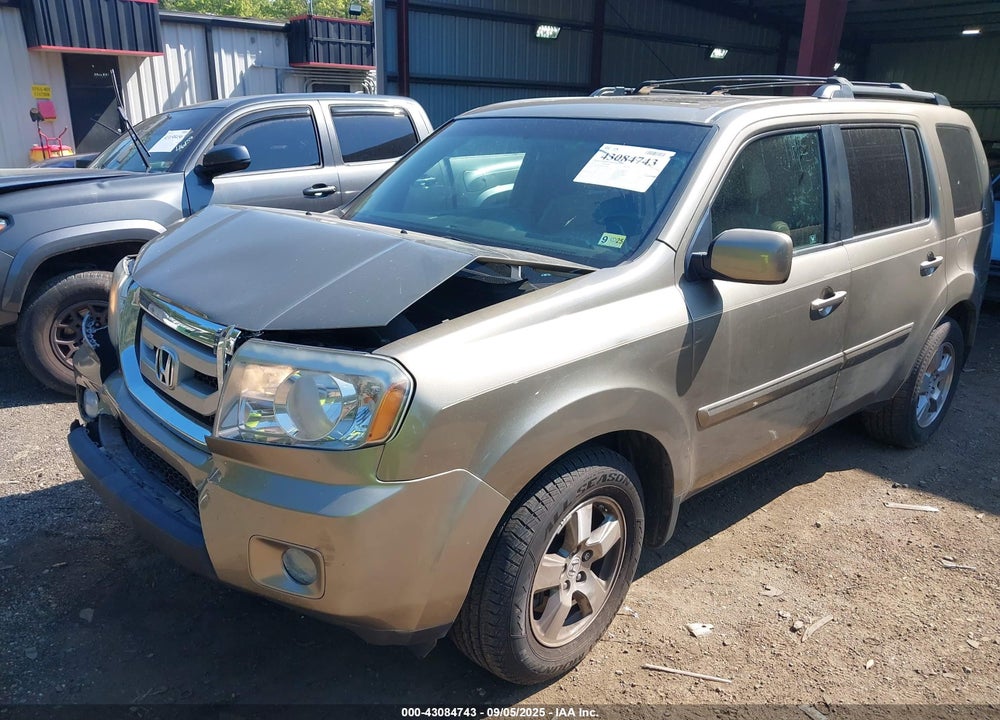 2011 HONDA PILOT VIN: 5FNYF4H70BB104566