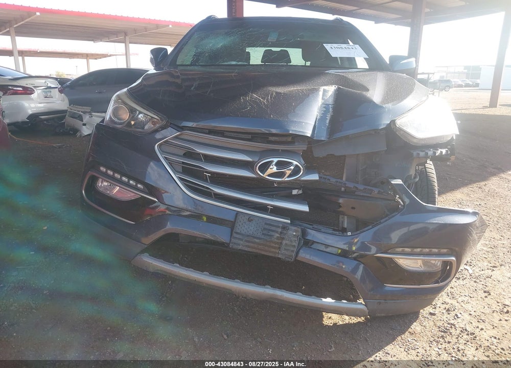 2018 HYUNDAI SANTA FE VIN: 5NMZU3LB9JH057132