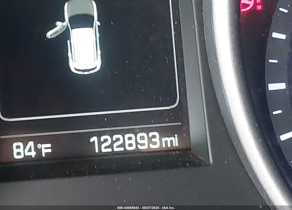 2018 HYUNDAI SANTA FE VIN: 5NMZU3LB9JH057132