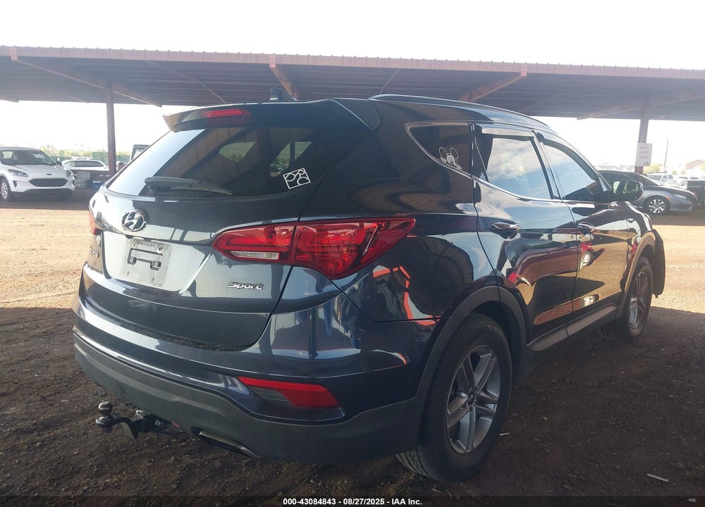 2018 HYUNDAI SANTA FE VIN: 5NMZU3LB9JH057132