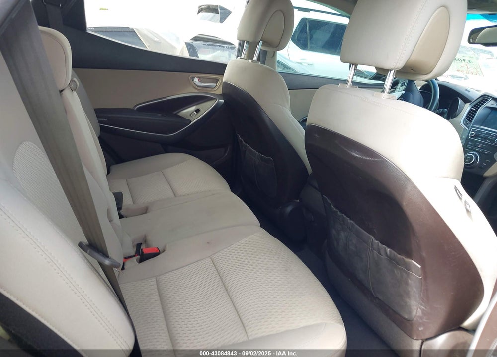 2018 HYUNDAI SANTA FE VIN: 5NMZU3LB9JH057132