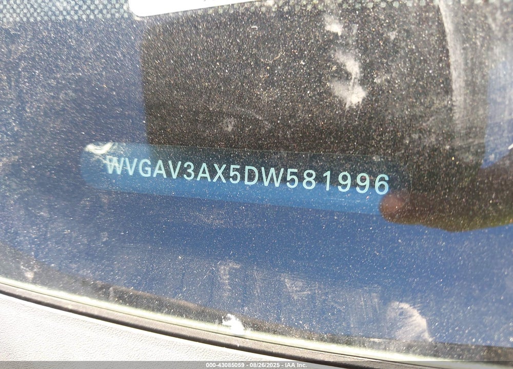 2013 VOLKSWAGEN TIGUAN VIN: WVGAV3AX5DW581996