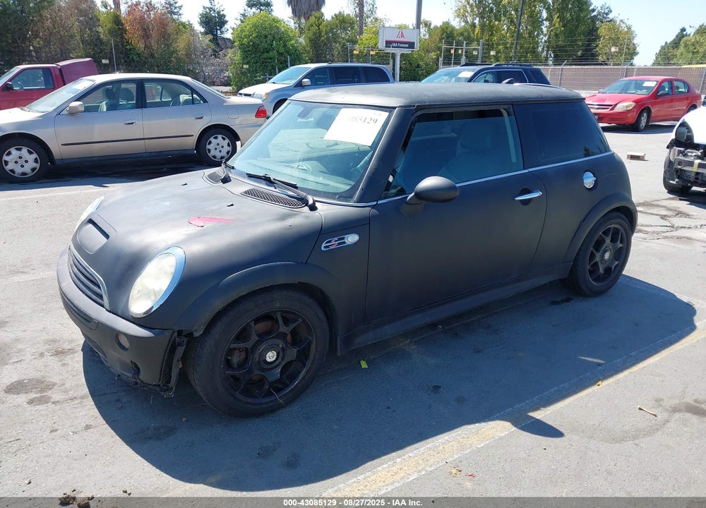 2006 MINI COOPER S VIN: WMWRE335X6TJ33452