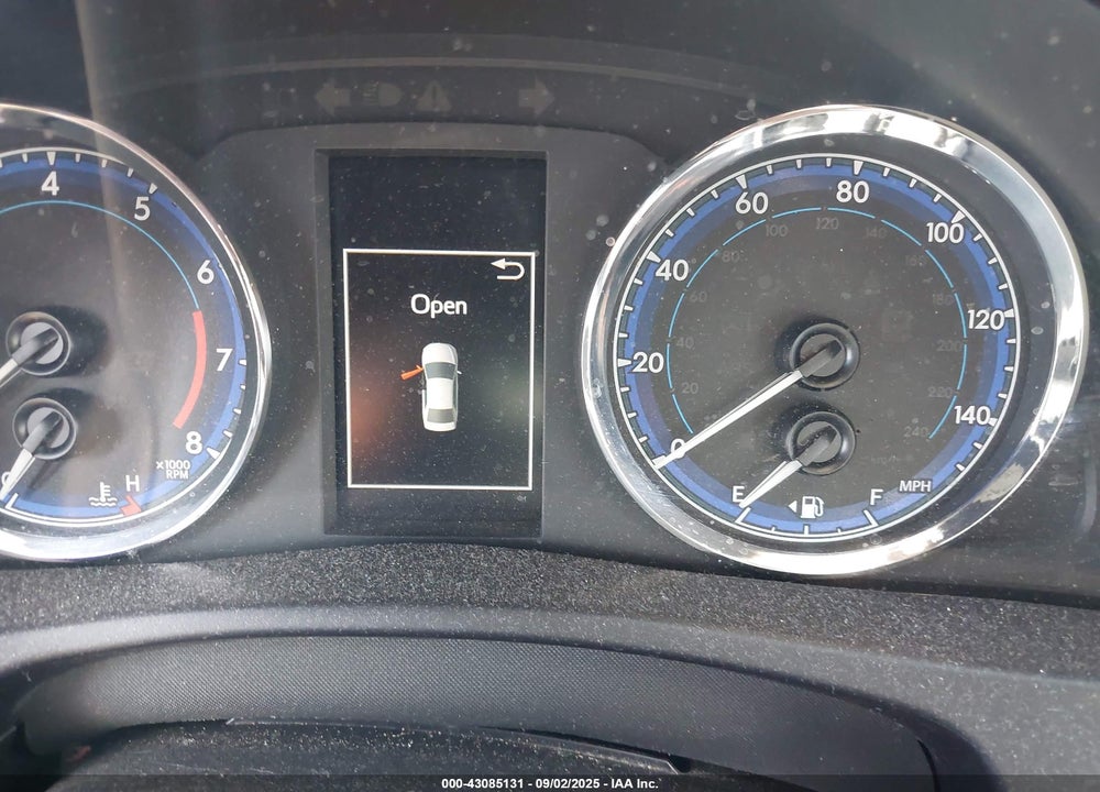 2018 TOYOTA COROLLA VIN: 5YFBURHE1JP801870