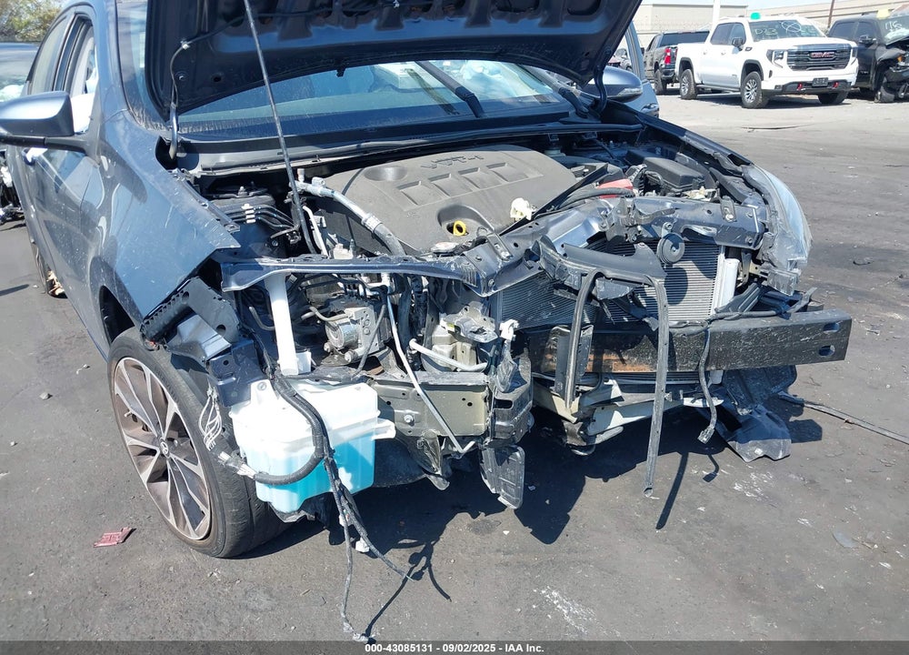 2018 TOYOTA COROLLA VIN: 5YFBURHE1JP801870