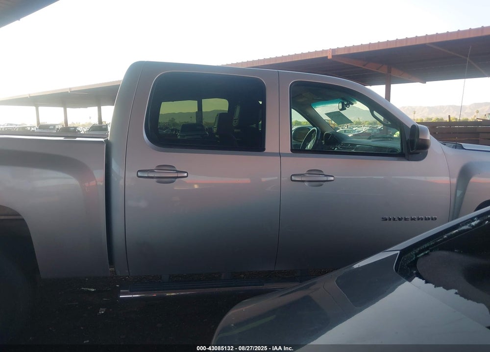2011 CHEVROLET SILVERADO 1500 VIN: 3GCPCTE01BG384112