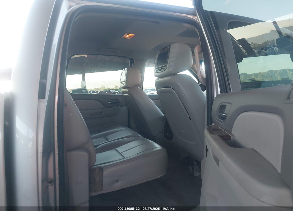 2011 CHEVROLET SILVERADO 1500 VIN: 3GCPCTE01BG384112
