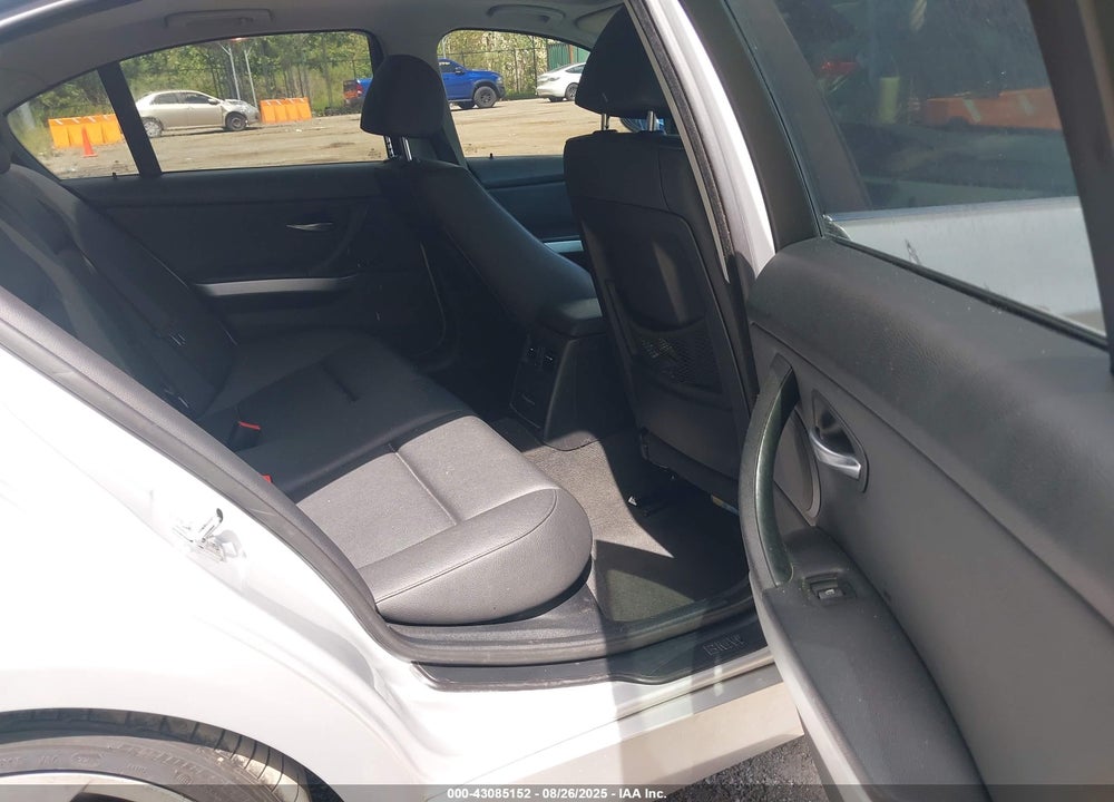 2006 BMW 330I VIN: WBAVB33586KR79558