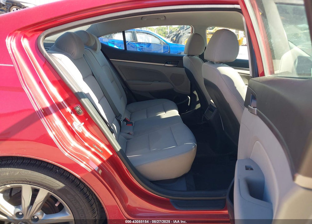 2017 HYUNDAI ELANTRA SE VIN: 5NPD84LF3HH003989