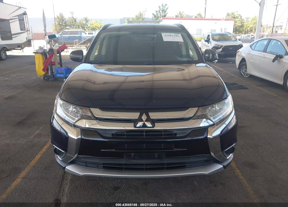2018 MITSUBISHI OUTLANDER VIN: JA4AD2A3XJJ004947