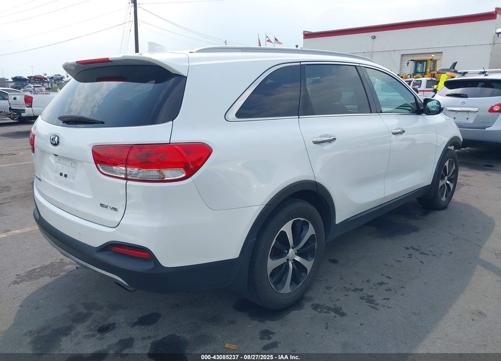 2016 KIA SORENTO VIN: 5XYPH4A58GG164383