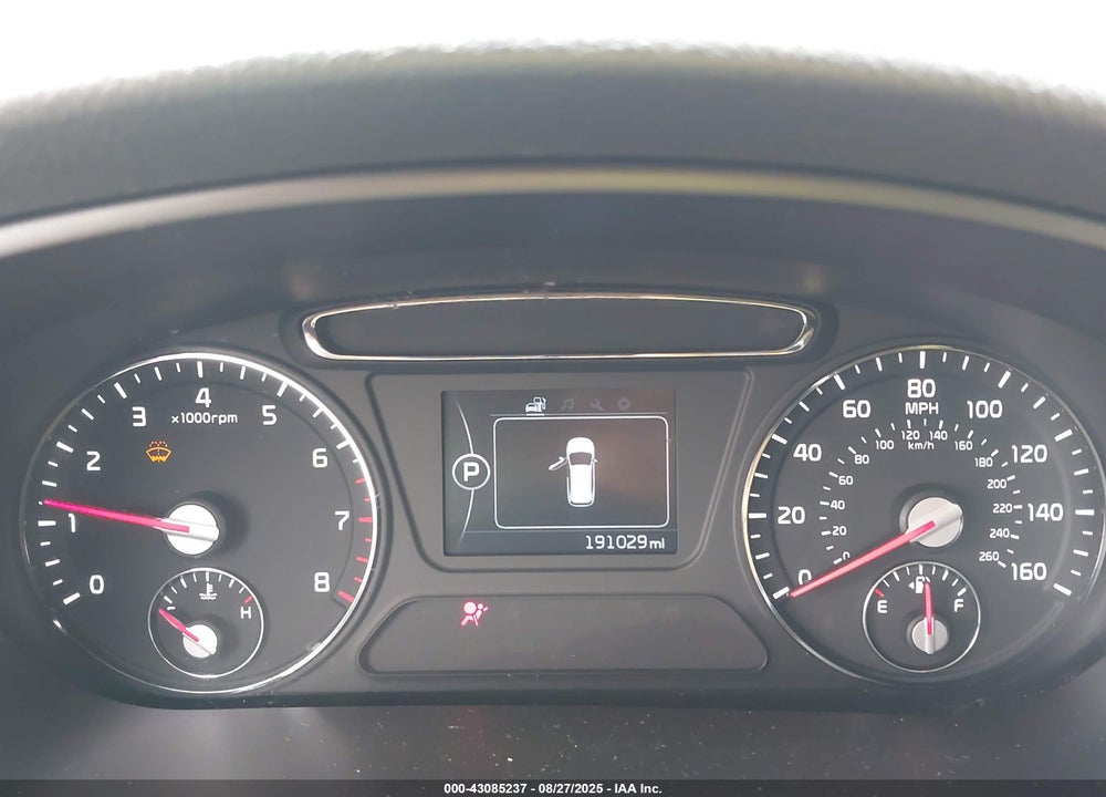 2016 KIA SORENTO VIN: 5XYPH4A58GG164383