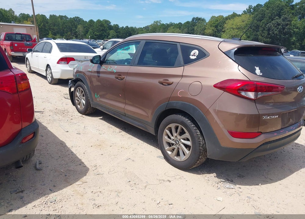 2016 HYUNDAI TUCSON SE VIN: KM8J3CA44GU181343