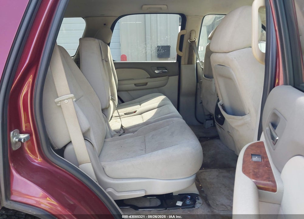 2008 CHEVROLET TAHOE LT VIN: 1GNFC13J58R269900