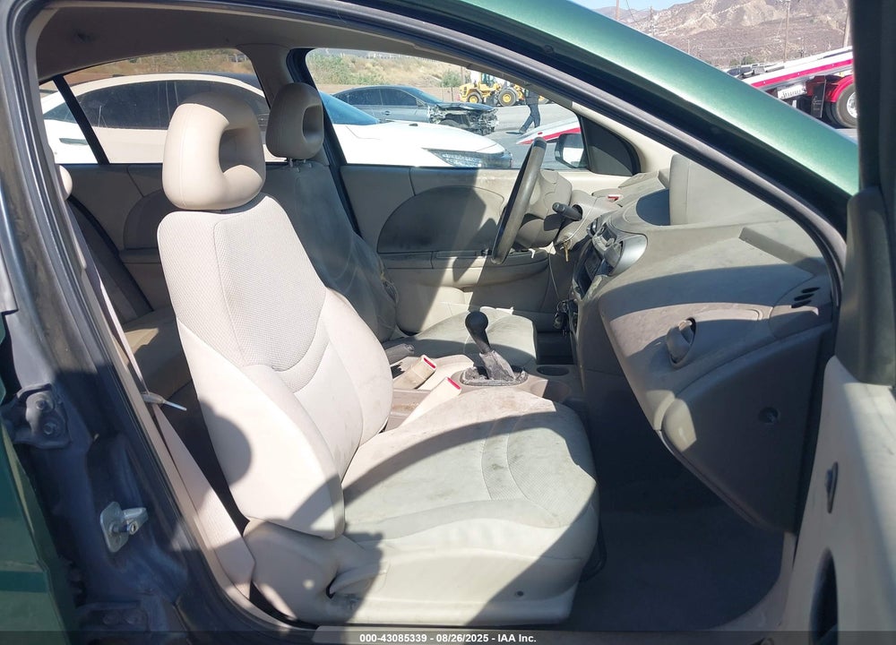 2004 SATURN ION 2 VIN: 1G8AZ52F44Z196285