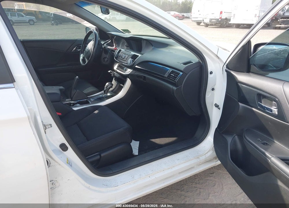 2013 HONDA ACCORD VIN: 1HGCR2F52DA274383