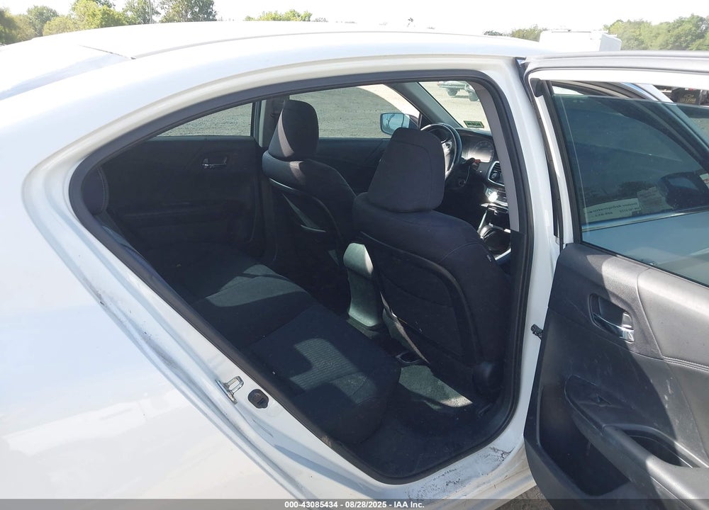 2013 HONDA ACCORD VIN: 1HGCR2F52DA274383