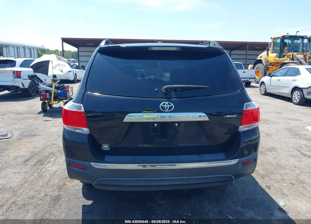 2011 TOYOTA HIGHLANDER VIN: 5TDBK3EH9BS050298