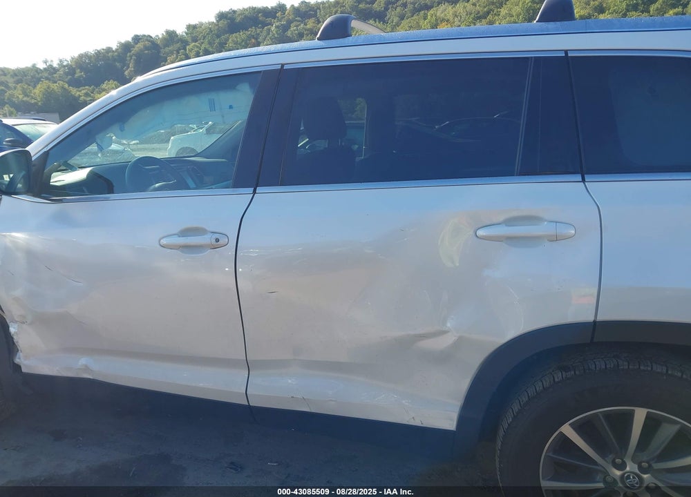 2019 TOYOTA HIGHLANDER SE/XLE VIN: 5TDJZRFHXKS567344